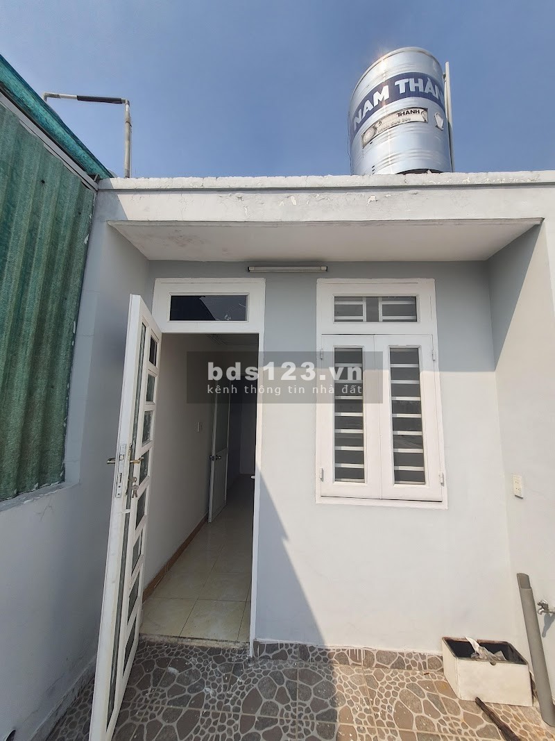 Bán nhà riêng Đường Tỉnh Lộ 10, Bình Tân, 24m2, 3 tầng, Giá rẻ