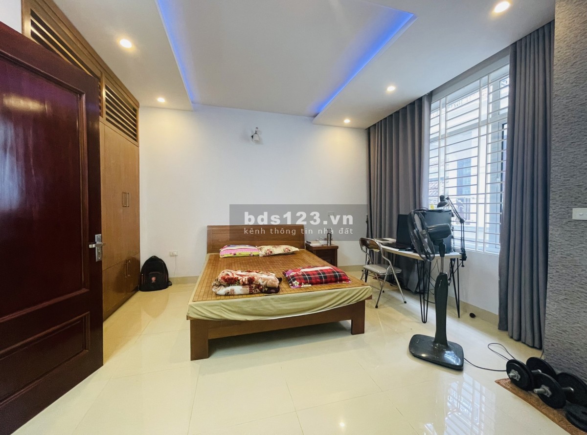 Bán nhà Kim Ngưu 46m2, 5 ngủ, NGÕ THÔNG, chỉ 4.8 Tỷ.