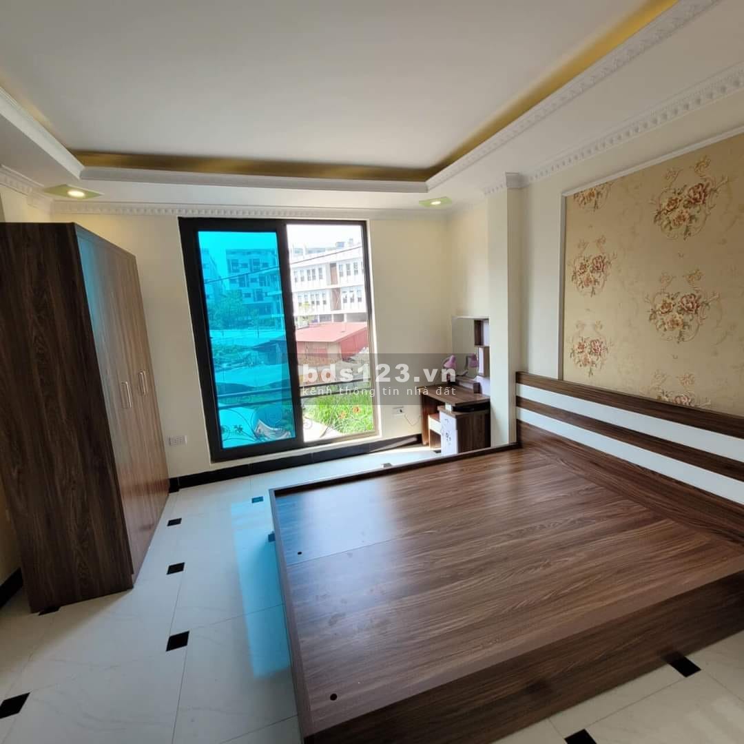 Bán nhà riêng ô tô đỗ cửa ngõ sát Hồ Văn Quán, sổ vuông đẹp, an sinh tốt