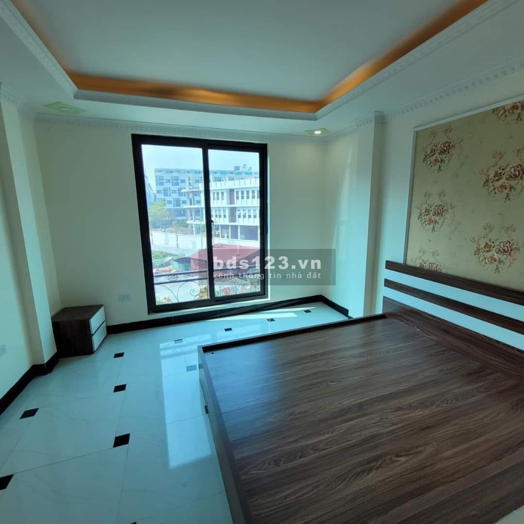 Bán nhà riêng ô tô đỗ cửa ngõ sát Hồ Văn Quán, sổ vuông đẹp, an sinh tốt