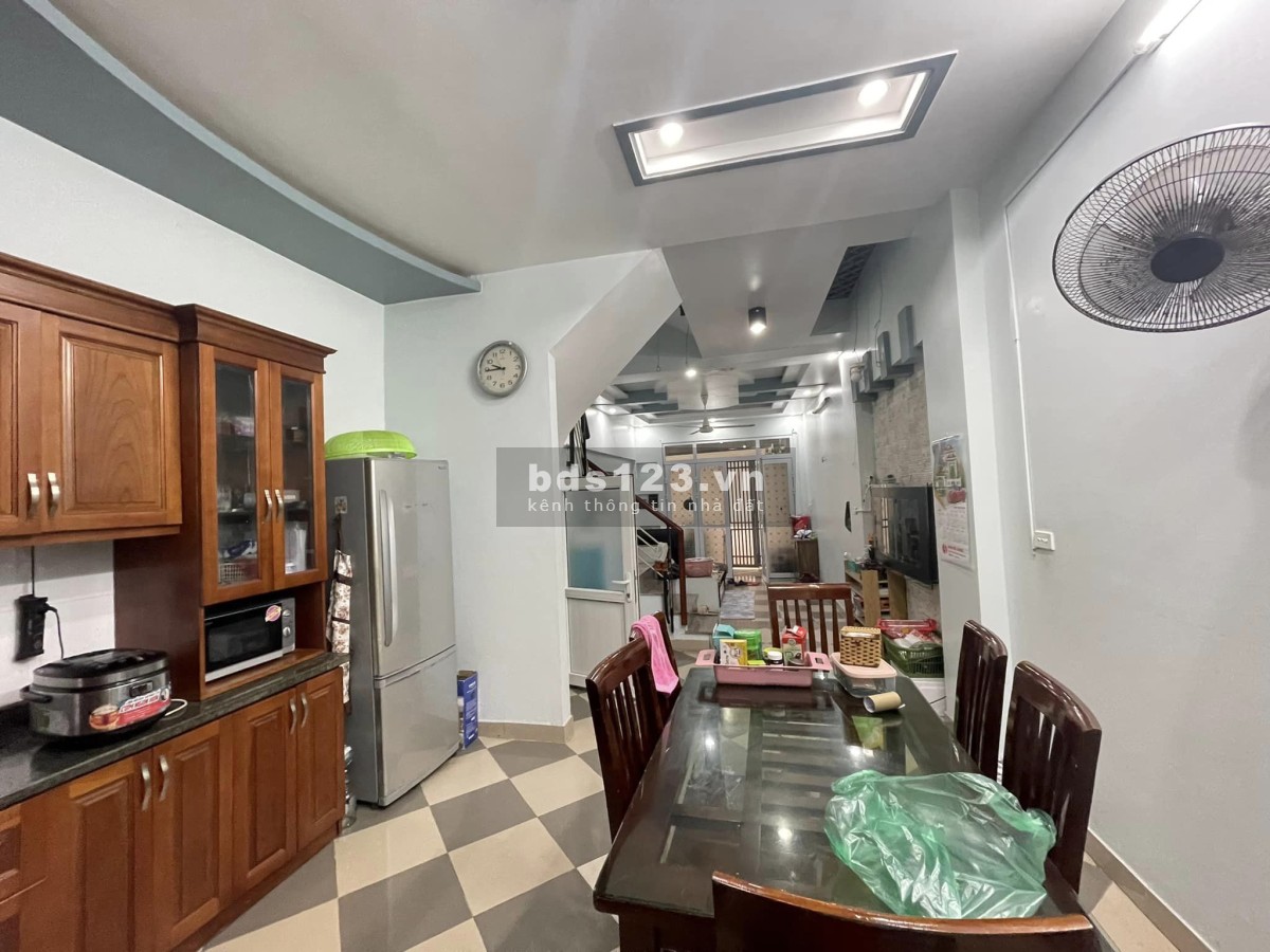 Bán nhà riêng Ngọc Thụy - Long Biên ngõ thông ô tô 59m2 - 4 tầng - giá 3 tỷ 45
