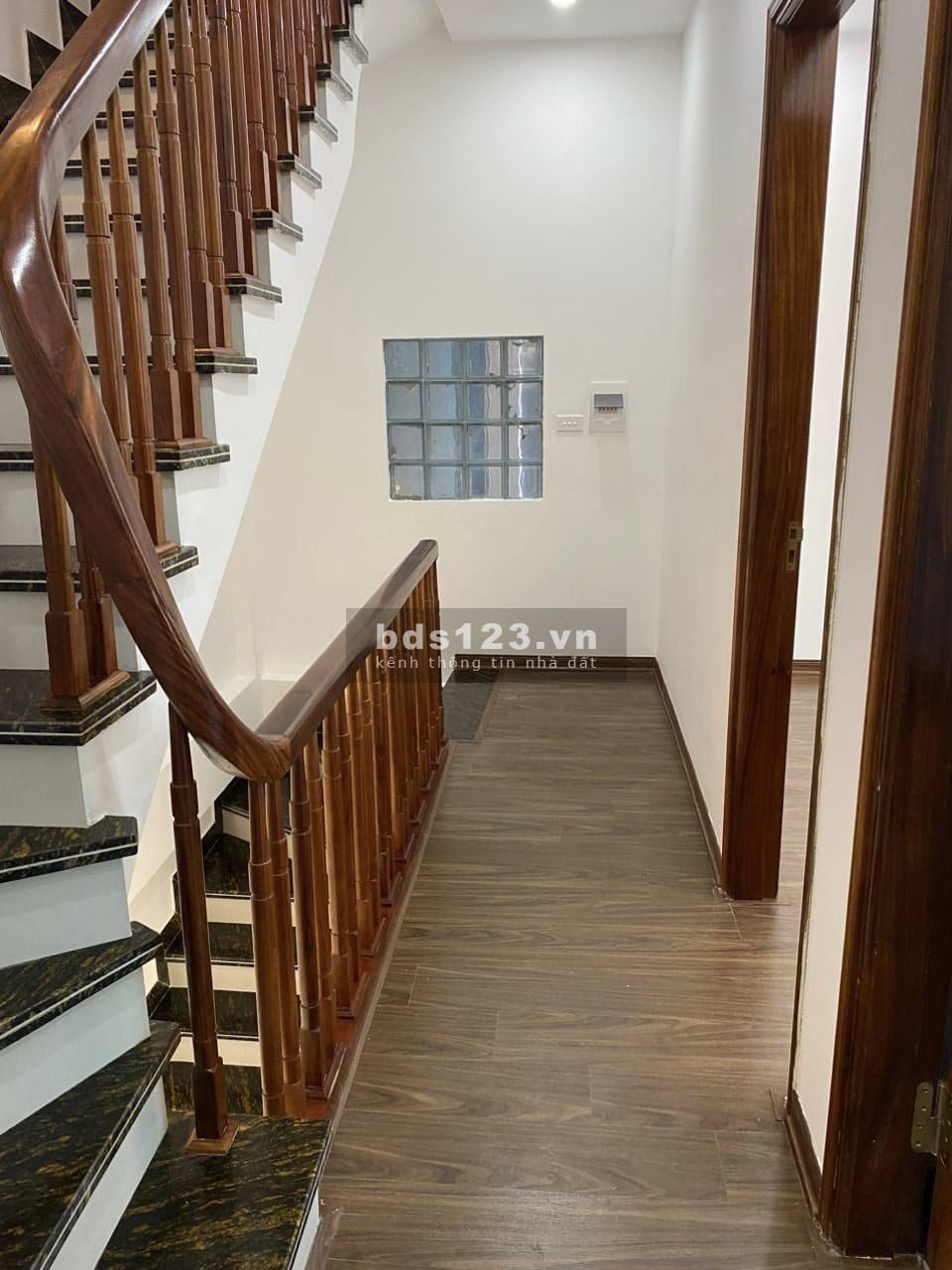 Bán nhà riêng nhà mới tinh - Gara ô tô - Kinh doanh - DT 42M x 5 tầng