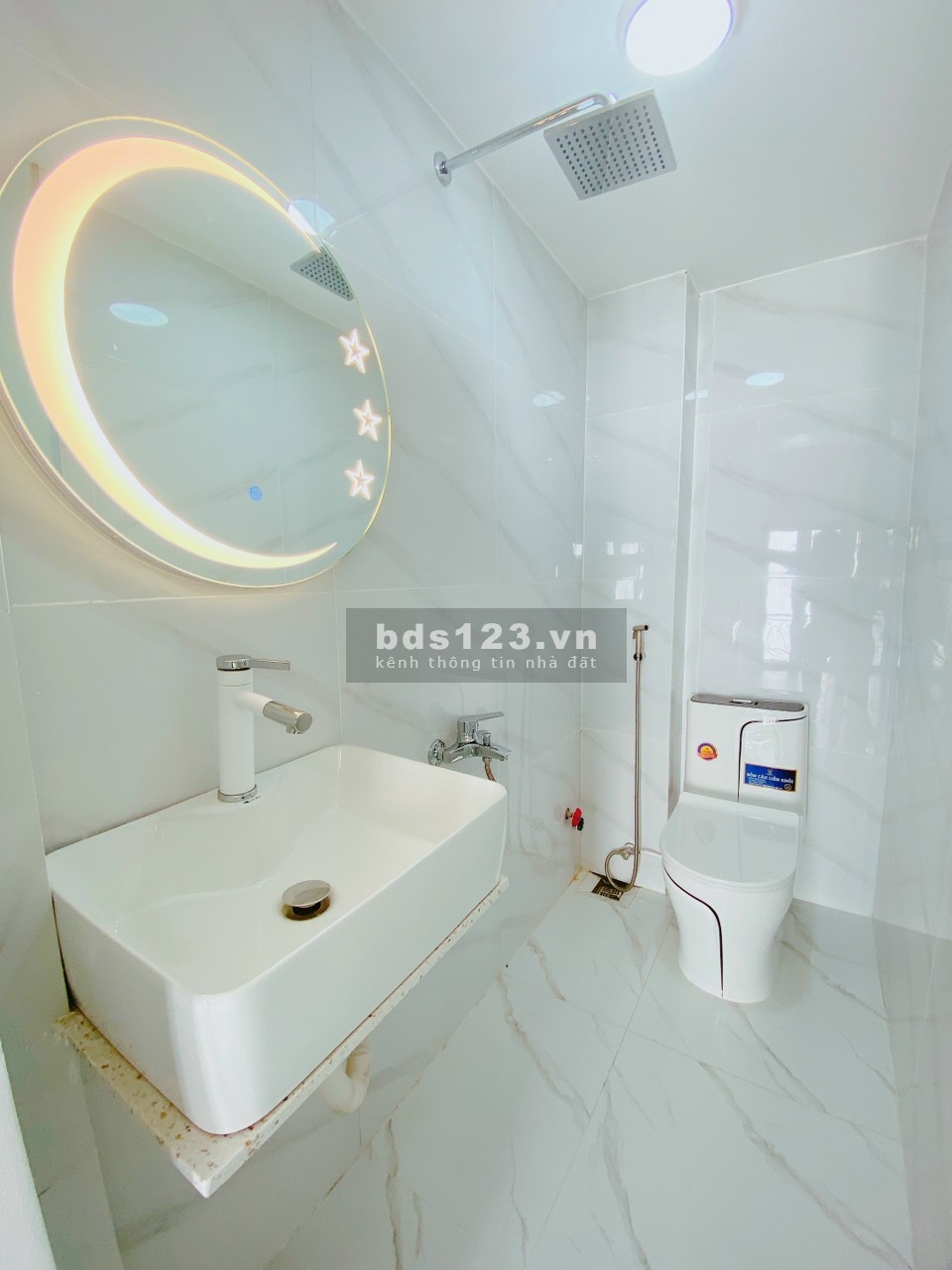 Bán nhà Phan Tây Hồ, q PN tặng nội thất cao cấp gíá chỉ 4 tỷ nhỉnh (thương lượng) ĐT: 0357475836