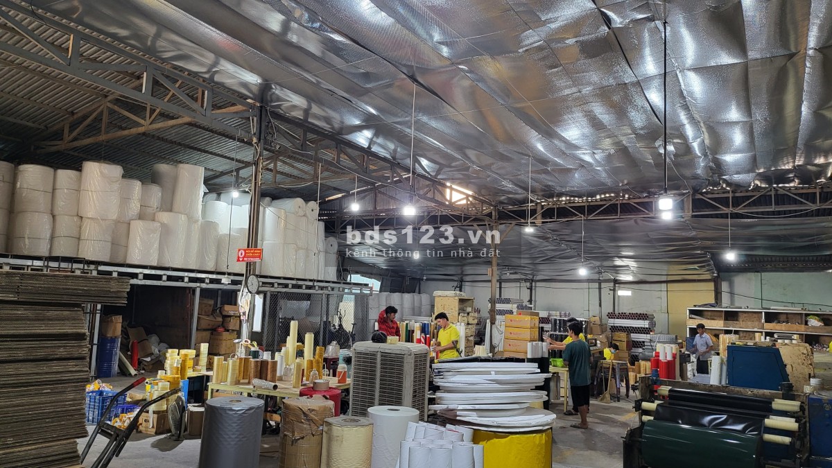 Cho Thuê Nhà Xưởng 1000m2 Ngay Gần Quốc Lộ 1K Dĩ An