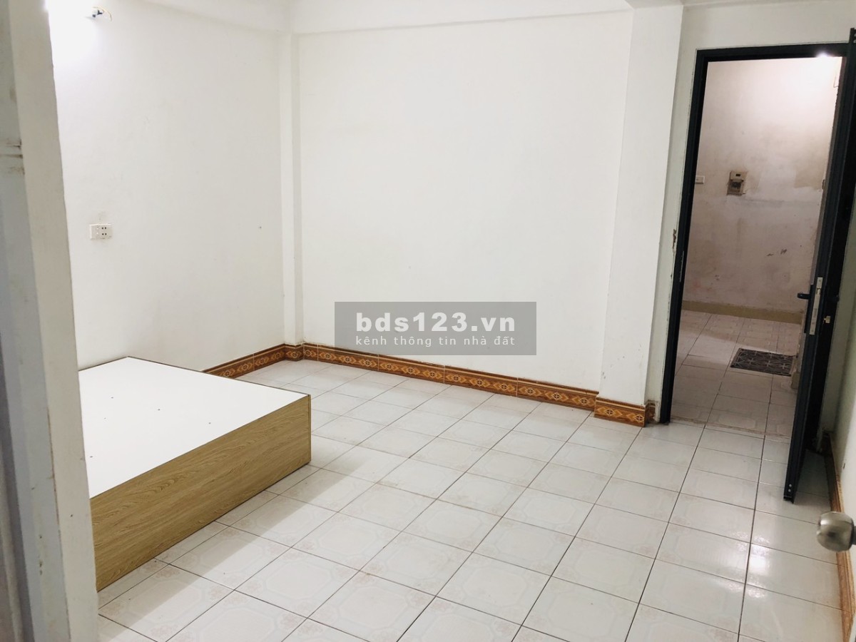 Cho thuê nhà giá rẻ ở phố Quan Nhân, quận Cầu Giấy, Hà Nội (có nhà ngay)