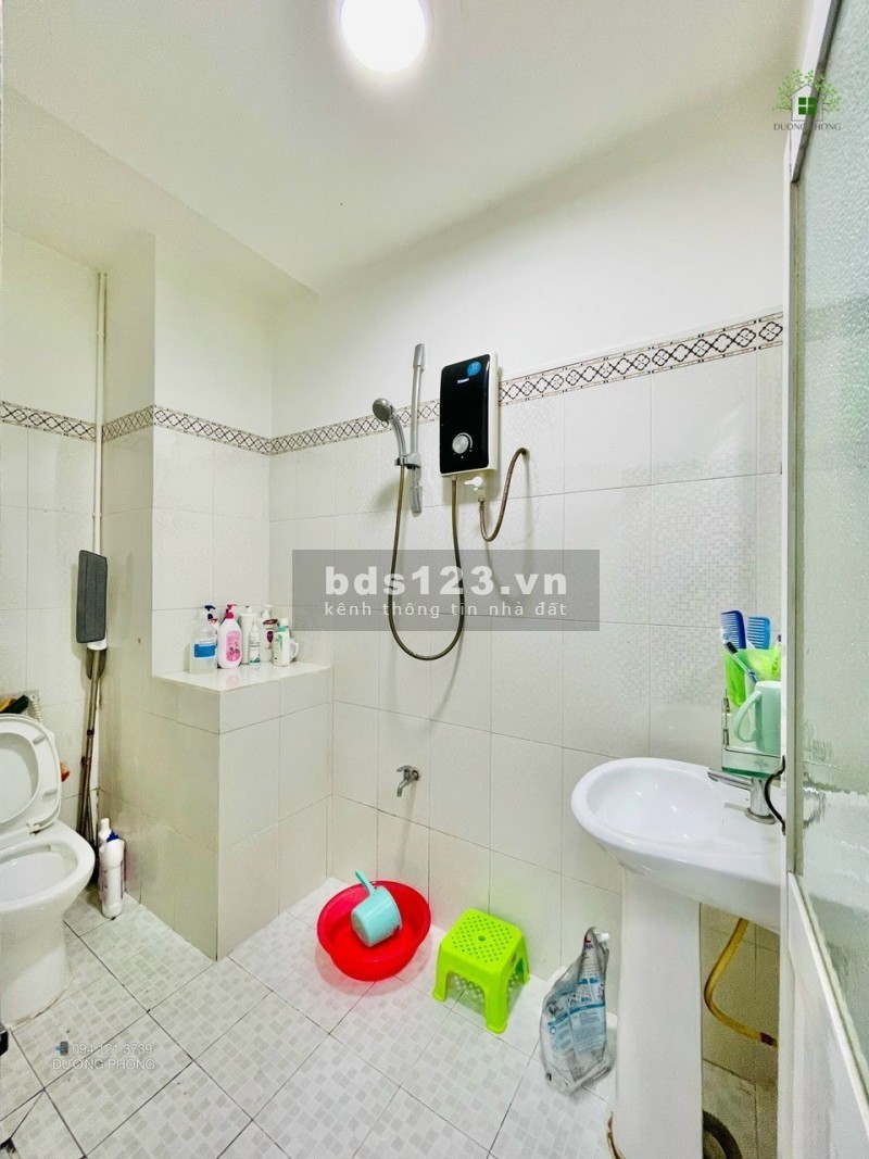 Bán nhà Huỳnh Văn Bánh – Q.PN – căn nhà 3 tầng giá chỉ 7,5 tỷ đt: 0357475836