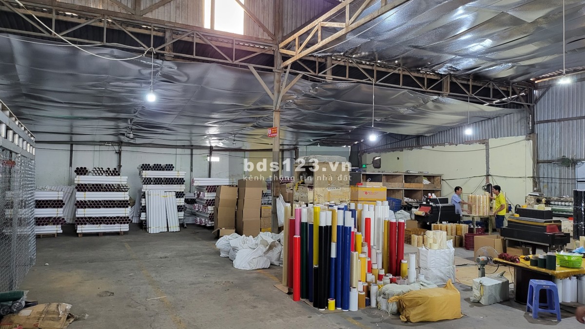 Cho Thuê Nhà Xưởng 1000m2 Ngay Gần Quốc Lộ 1K Dĩ An