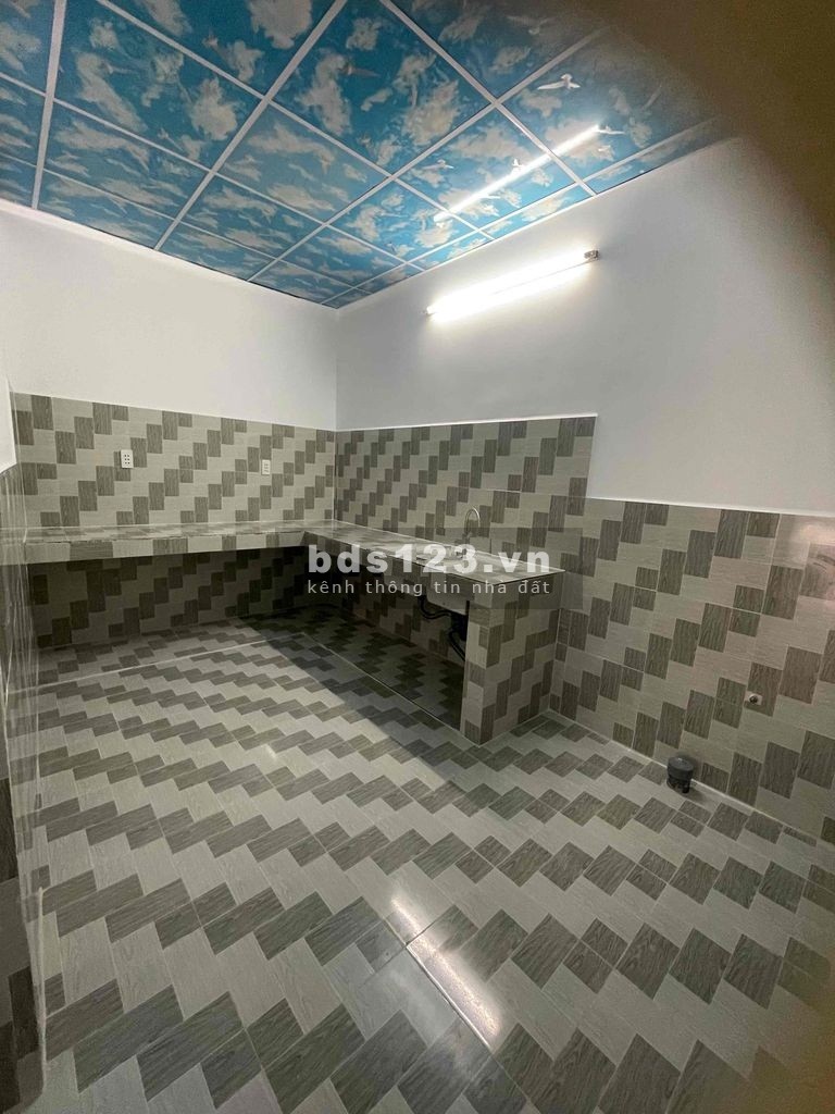 Cho thuê nhà mt Lê Cao Lãng, q Tân Bình – 4.1 x 18.5m – 12 triệu/ tháng ( tl )