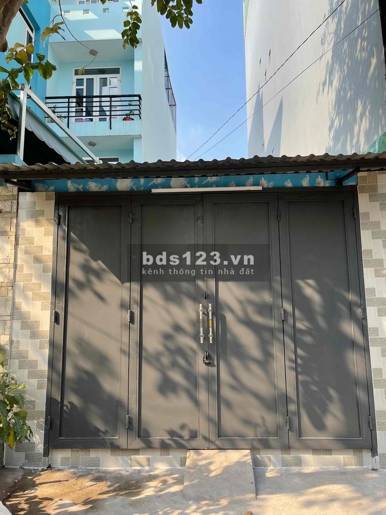 Cho thuê nhà mt Lê Cao Lãng, q Tân Bình – 4.1 x 18.5m – 12 triệu/ tháng ( tl )