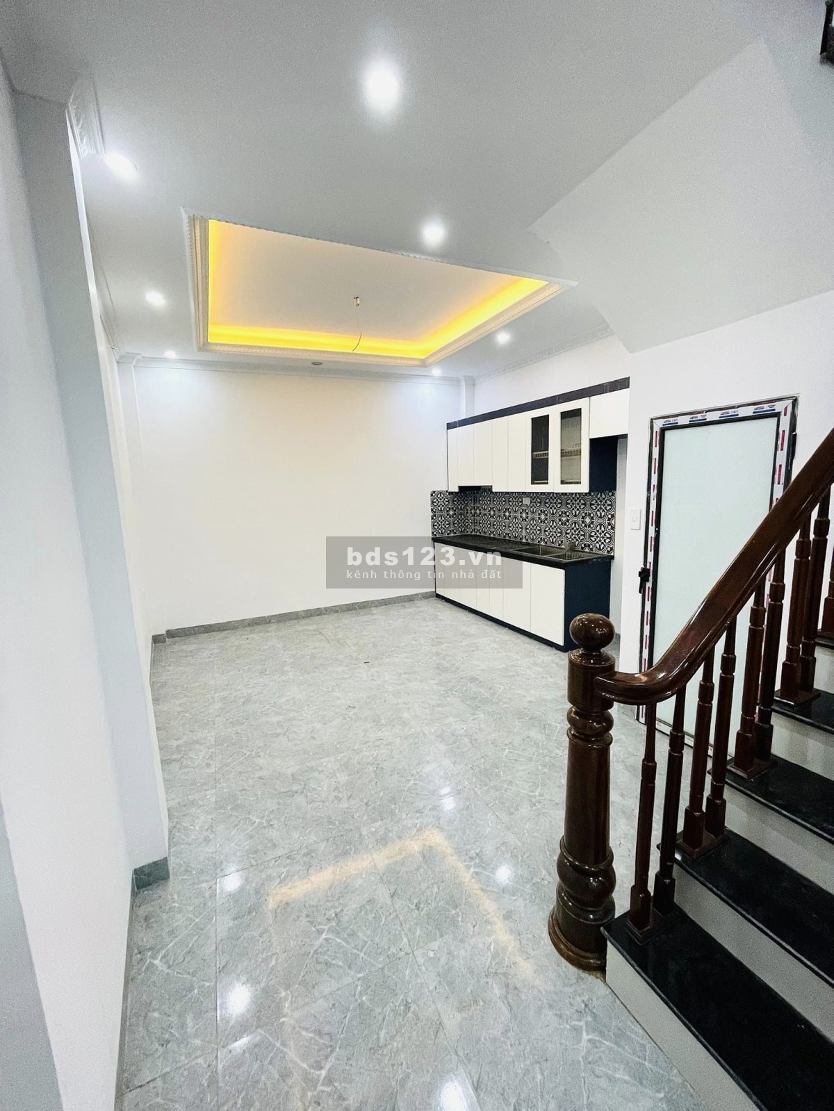 Bán nhà riêng, nhà mới tinh - 50M ra ô tô - Lô góc 2 thoáng - DT 38M x 4 tầng