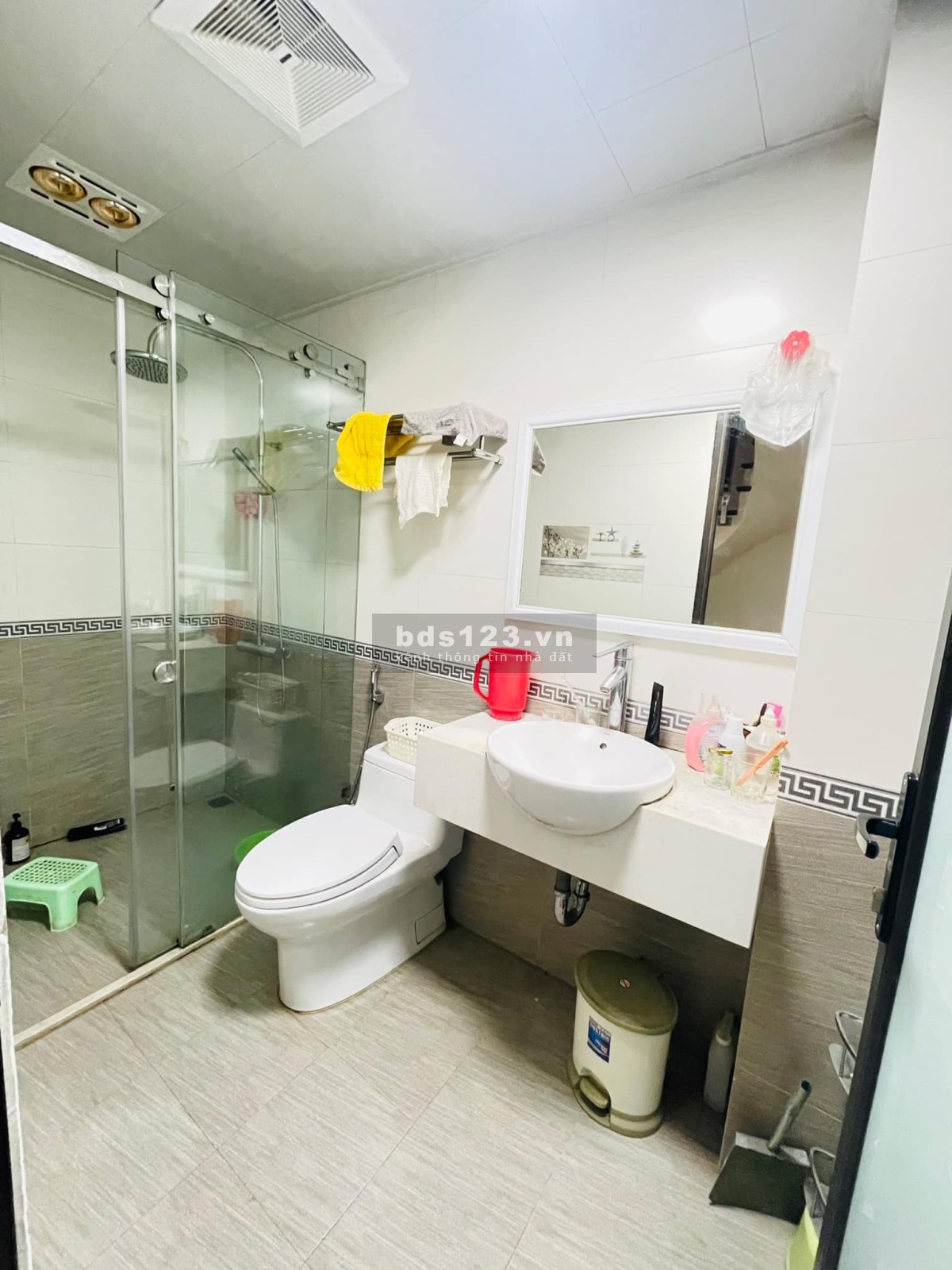 Bán nhà đẹp nằm trong khu phân lô Nguyễn Khánh Toàn, nhà đẹp 60m oto vào nhà giá 10 tỷ