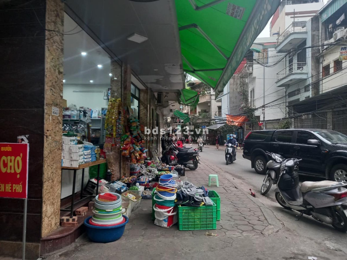 Bán nhà Tây Hồ, mặt ngõ Thuỵ Khuê. Dt 55m, 4T, MT 6,8m, 11Tỷ. KDoanh đa dạng, 7 chỗ vào nhà, An sinh