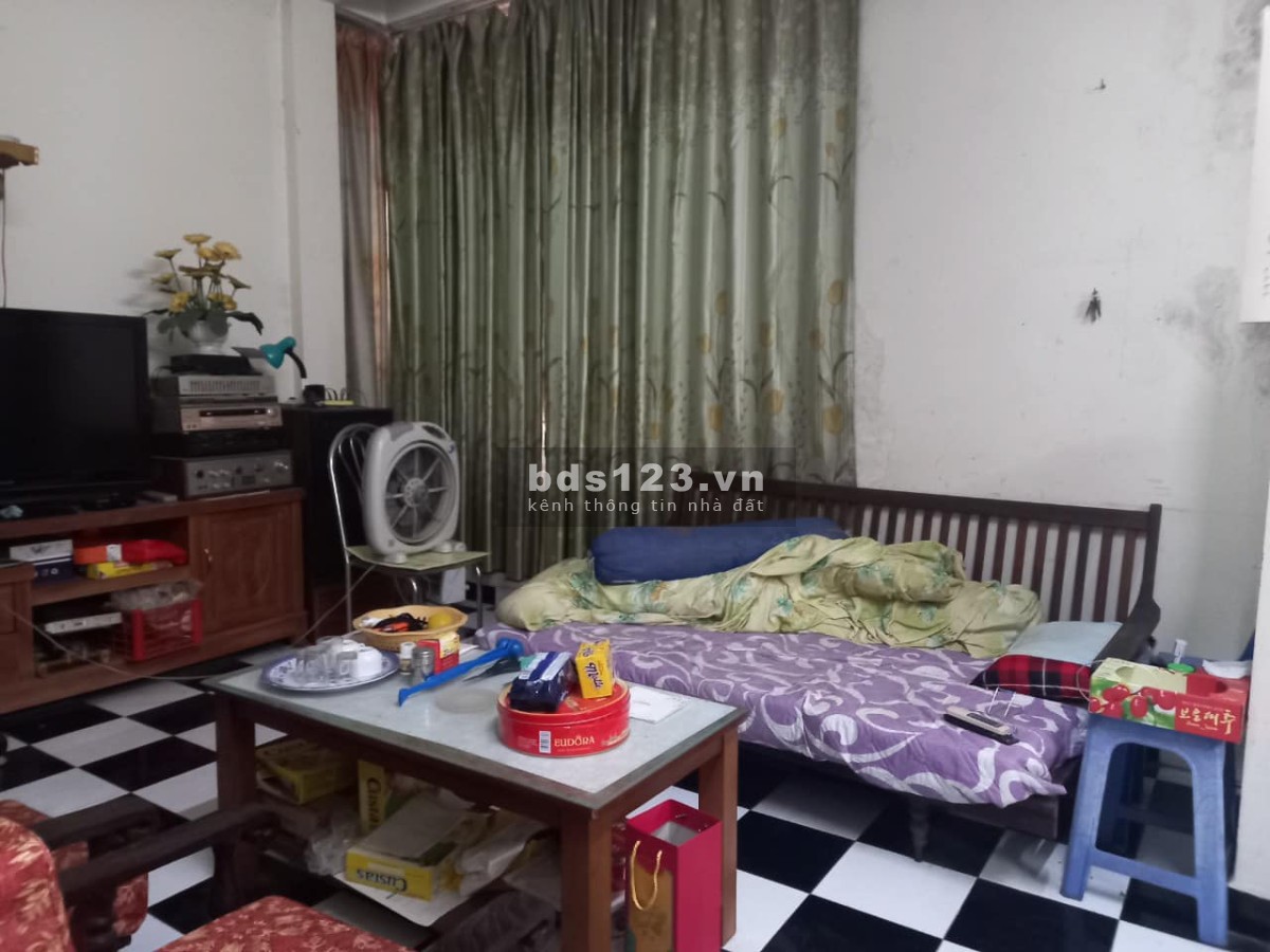Bán nhà Tây Hồ, mặt ngõ Thuỵ Khuê. Dt 55m, 4T, MT 6,8m, 11Tỷ. KDoanh đa dạng, 7 chỗ vào nhà, An sinh