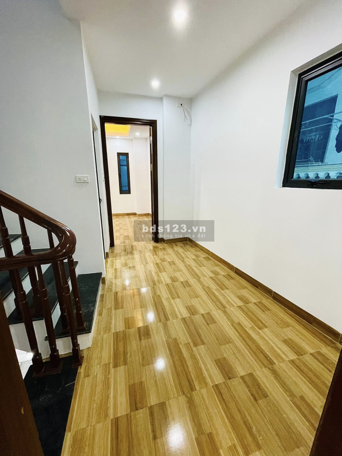 Bán nhà riêng, nhà mới tinh - 50M ra ô tô - Lô góc 2 thoáng - DT 38M x 4 tầng