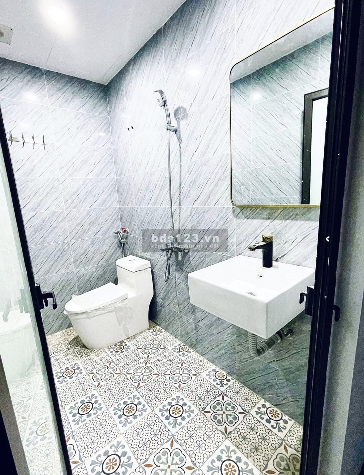 Bán nhà riêng, nhà mới tinh - 50M ra ô tô - Lô góc 2 thoáng - DT 38M x 4 tầng