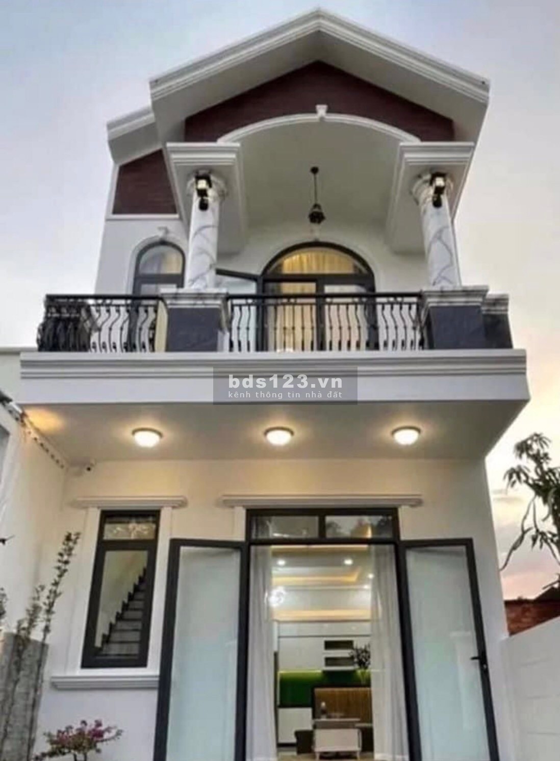 Bán nhà 1 Trệt, 1 Lầu, 1tỷ7,SHR, QL50 Bình Chánh 80m2