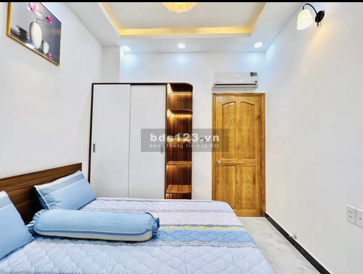 Bán nhà mới xây ngay mặt tiền QL50, P.5, Q.8, Sổ hồng riêng.
