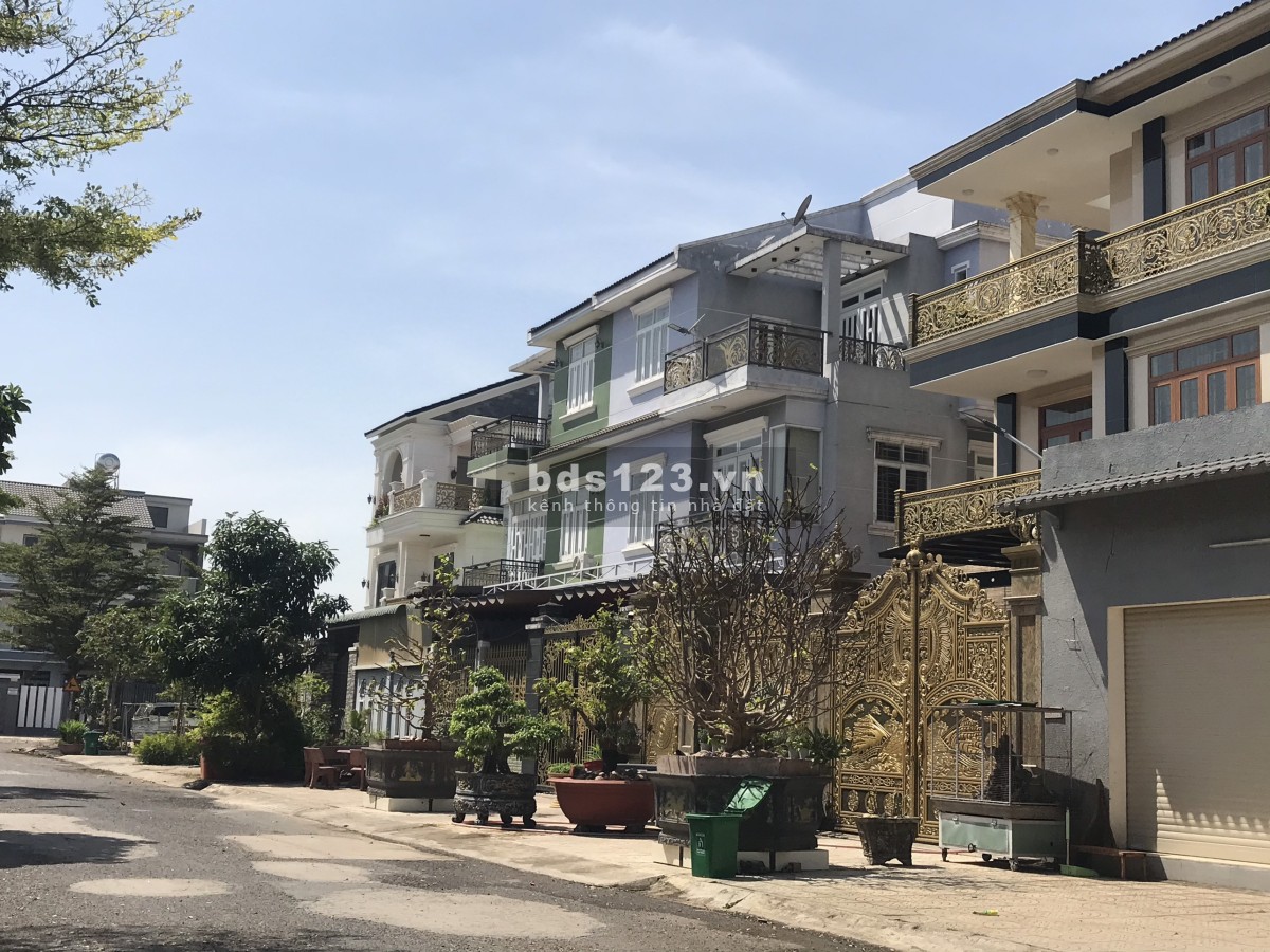 Chính chủ bán biệt thự nhà phố 1T2L Nhà Phố KDC Tân Hoà - TP.Biên Hoà Giá 4 tỷ 8