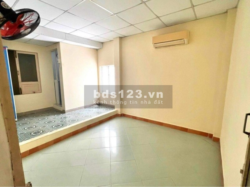 Bán Nhà HXH Lưu Chí Hiếu, Tân Phú, 65m2, 2 Lầu, 2 Ph. Ngủ, Giá Rẻ 4.4 tỷ