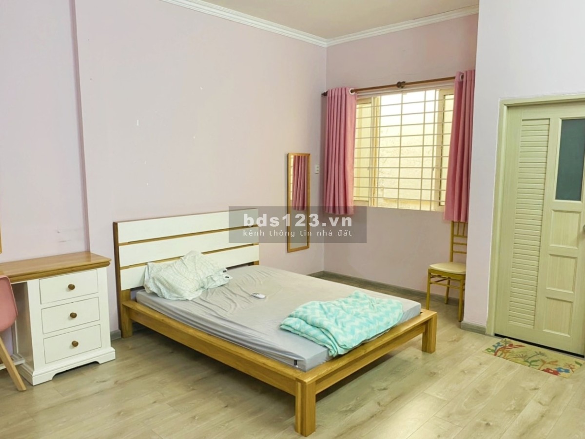 Bán nhà gấp Huỳnh Văn Bánh q PN 75m2 nhà 3 tầng giá từ 9 tỷ còn chỉ 7,5 tỷ (thương lượng)