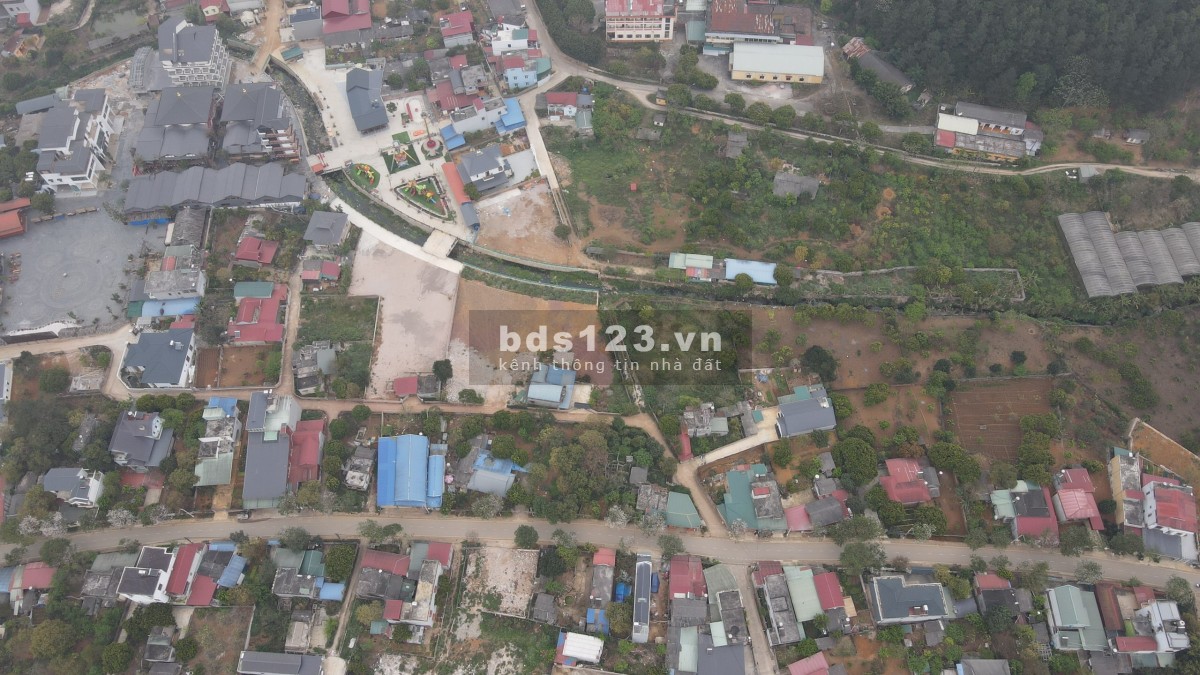 Khu đất cạnh chợ đêm phố đi bộ Mộc Châu