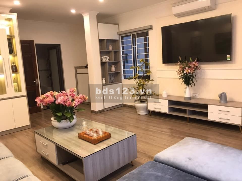 Bán nhà Bồ Đề - Long Biên ngõ Kinh doanh, 60m2 - 5 tầng - giá 5 tỷ 3