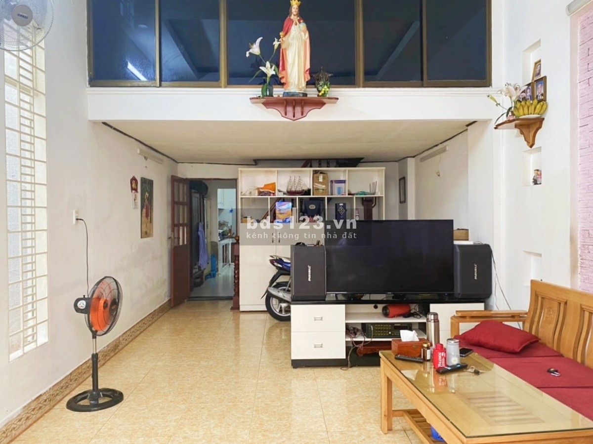Bán nhà gấp Huỳnh Văn Bánh q PN 75m2 nhà 3 tầng giá từ 9 tỷ còn chỉ 7,5 tỷ (thương lượng)