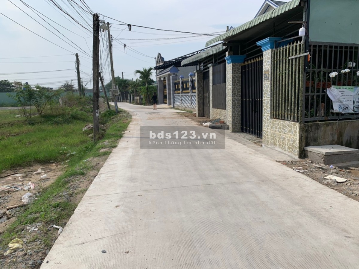Chủ Hạ 400Tr cho lô đất (253m2) full thổ cư kế bên trường cấp 3 Thị Trấn Đức Hoà chỉ còn 3tỷ