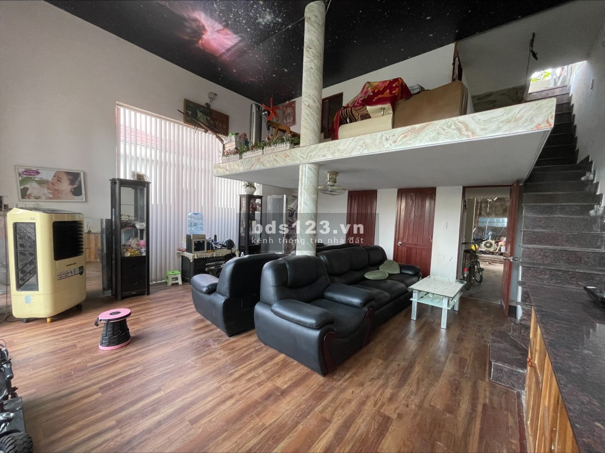 Tôi cần bán sự thành công từ ngôi nhà nở hậu 150.7m2 shr, view sông, Nhà Bè,HCM