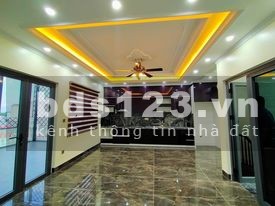 Bán nhà riêng 96m 26 tỷ mặt phố Xuân Diệu kinh doanh.