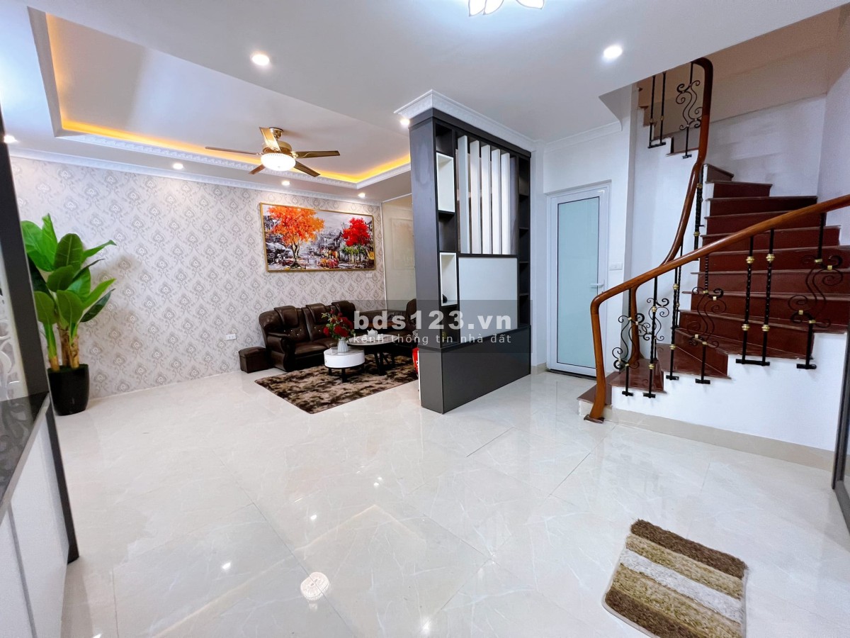 NHÀ ĐẸP HOÀNG VĂN THÁI - KINH DOANH - GẦN OTO - 42M x 5T - GIÁ CHƯA ĐẾN 6 TỶ.