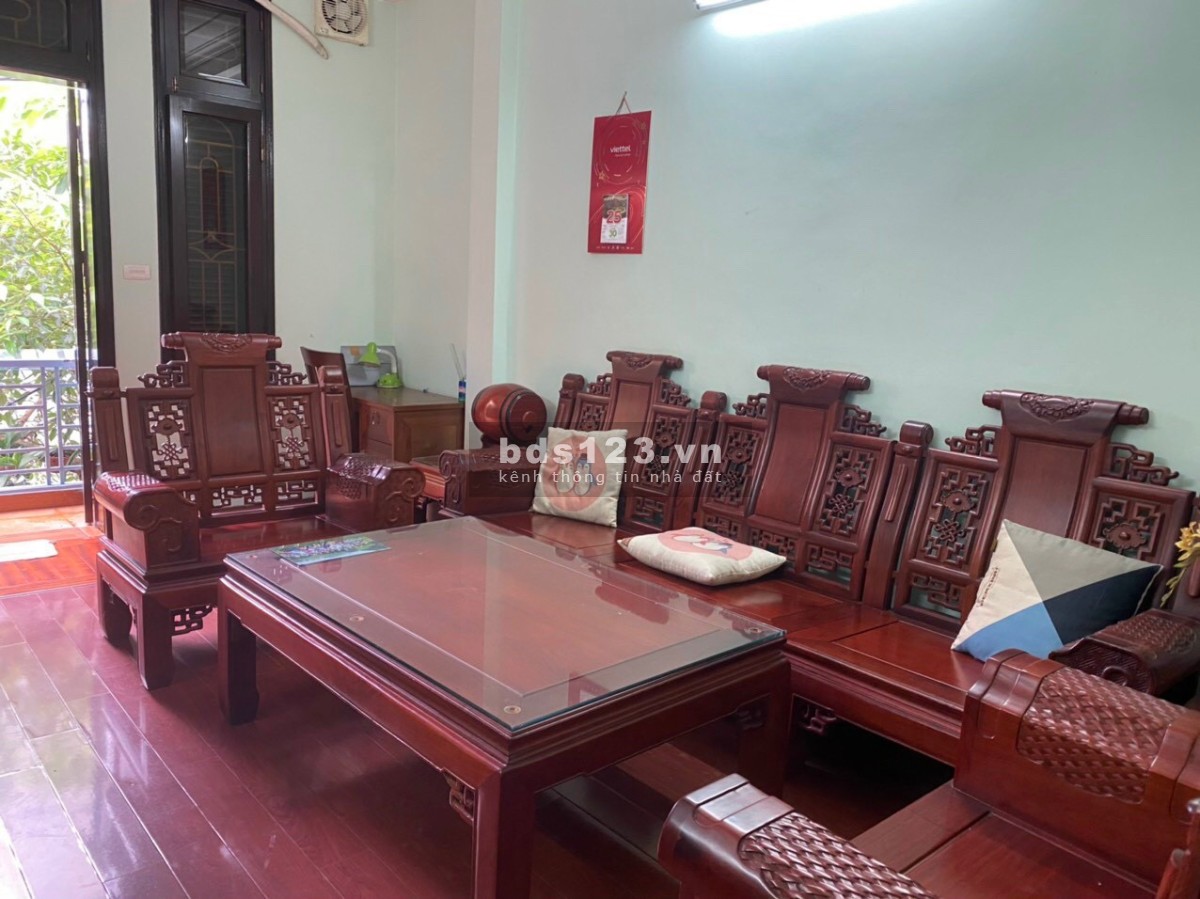 Chính chủ cho thuê nhà phân lô 40m X 5 tầng . Mặt tiền 4.5m
