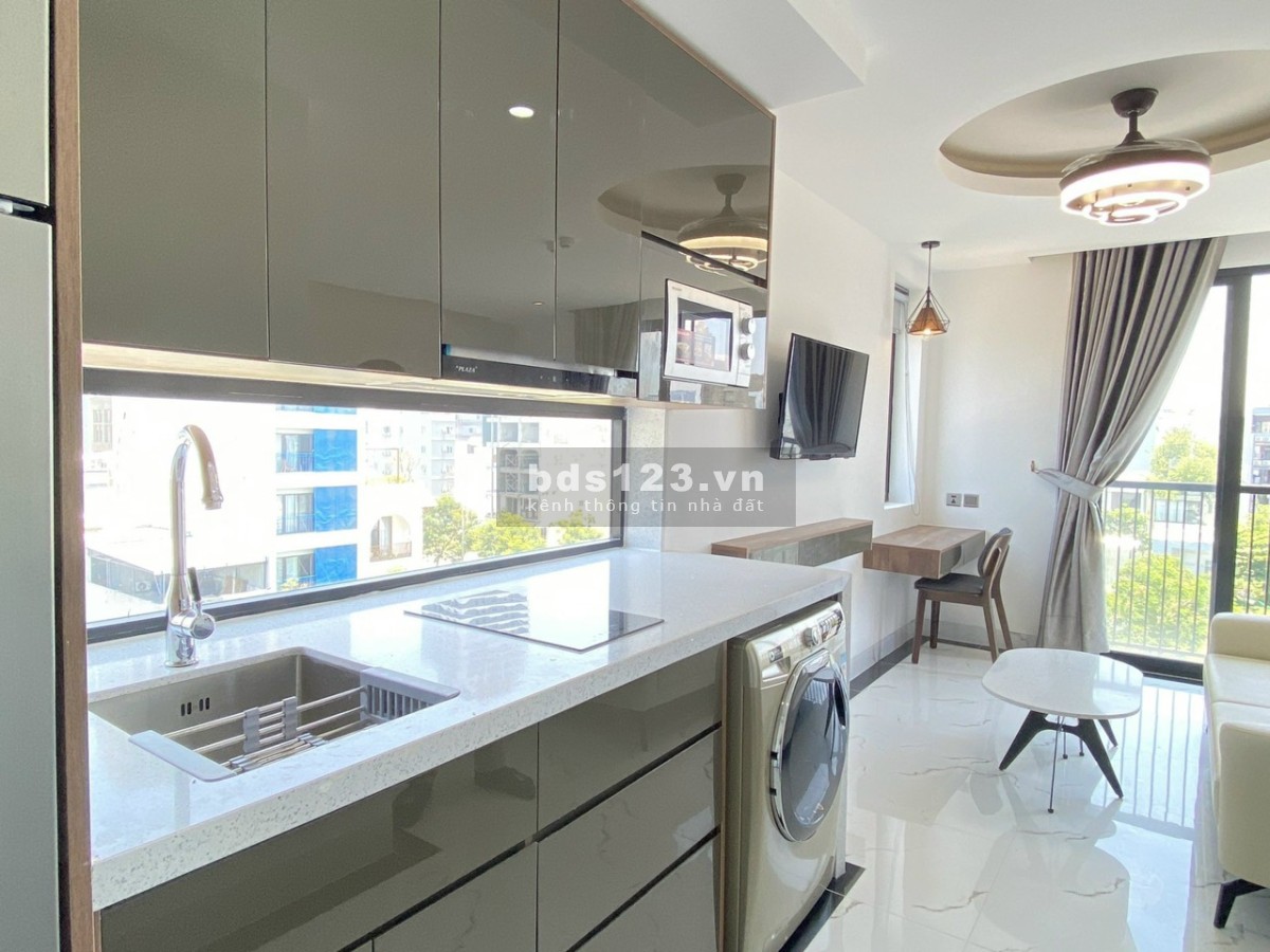 Toà căn hộ mới xây, đi bộ ra Công viên Biển Đông 1 phút. Giá đầu tư siêu lời