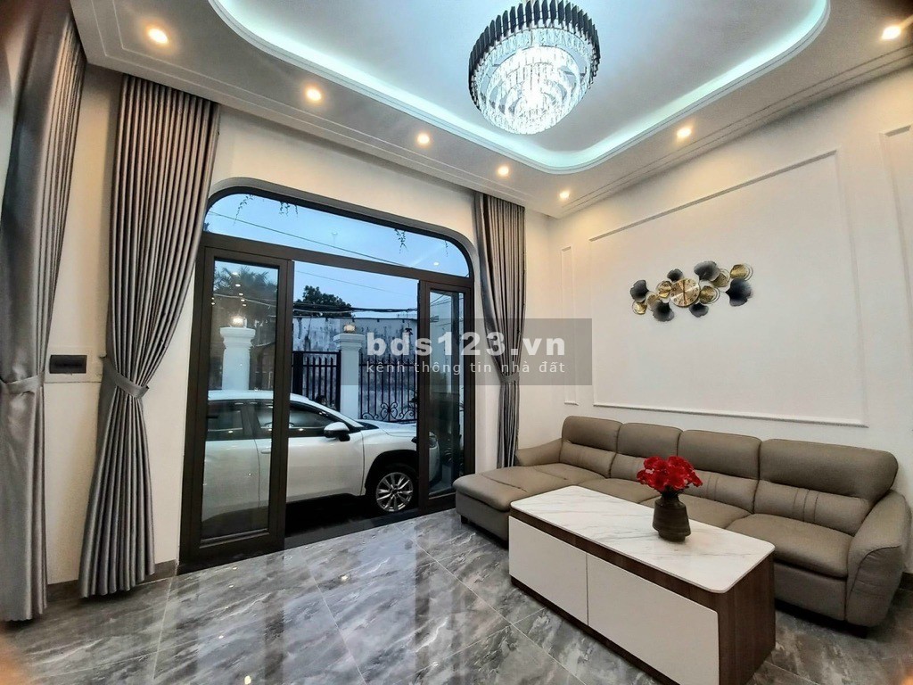 Bán biệt thư đẹp siêu rẻ ngay bến xe Trung tâm TP Đà Nẵng, 120m2, 4.2 tỷ