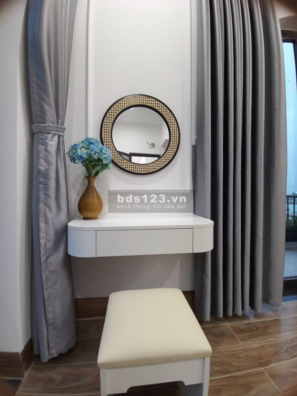 Bán biệt thư đẹp siêu rẻ ngay bến xe Trung tâm TP Đà Nẵng, 120m2, 4.2 tỷ