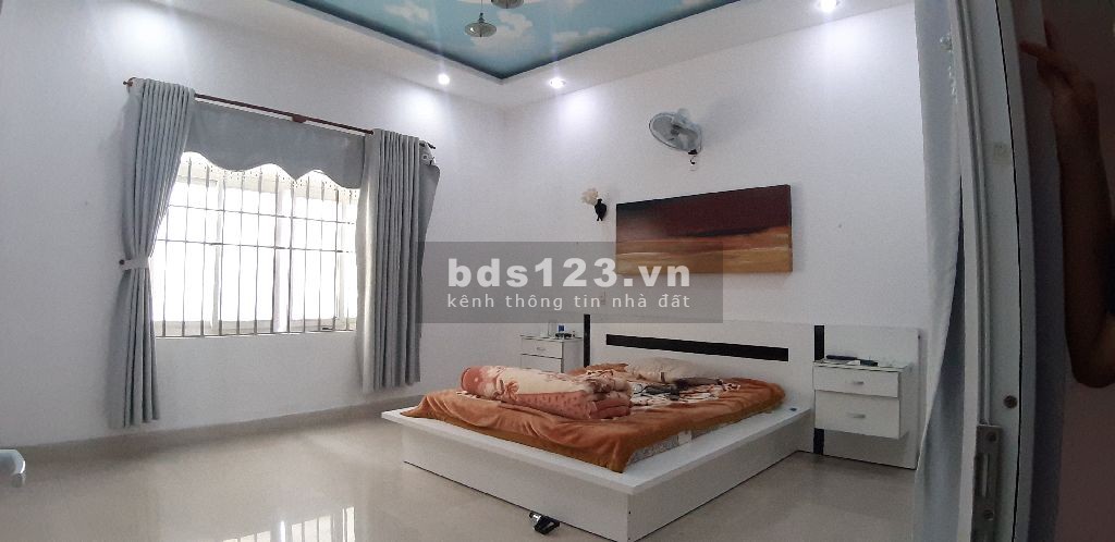Bán biệt thư đẹp siêu rẻ ngay bến xe Trung tâm TP Đà Nẵng, 120m2, 4.2 tỷ