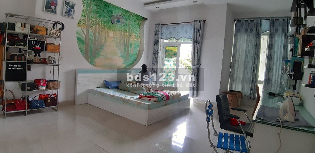 Bán biệt thư đẹp siêu rẻ ngay bến xe Trung tâm TP Đà Nẵng, 120m2, 4.2 tỷ