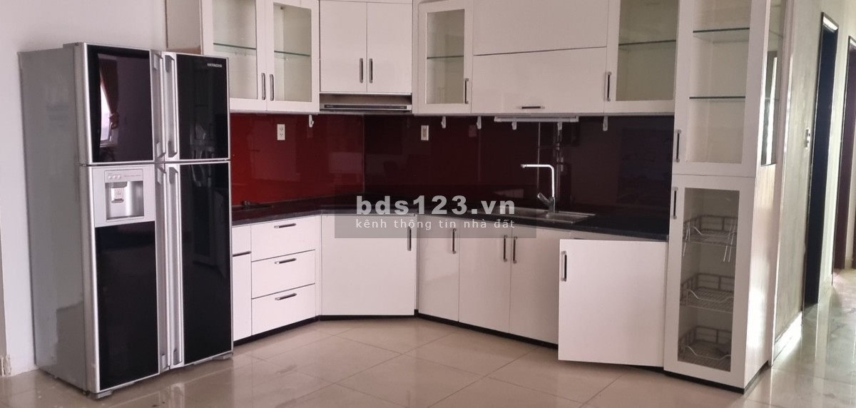 Chính chủ cần bán căn hộ 144 m2 Phú Nhuận, mặt tiền đường Phan Đăng Lưu, sổ hồng đầy đủ, giá 6.49 tỷ
