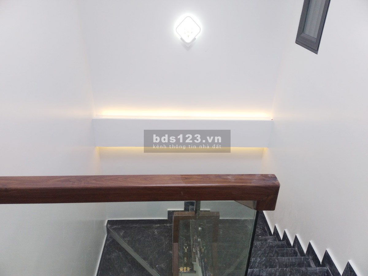 Bán nhà 3 tầng xây mới, 48m2, độc Lập, gần Vườn Hoa Chéo, Kiến An, Hải Phòng