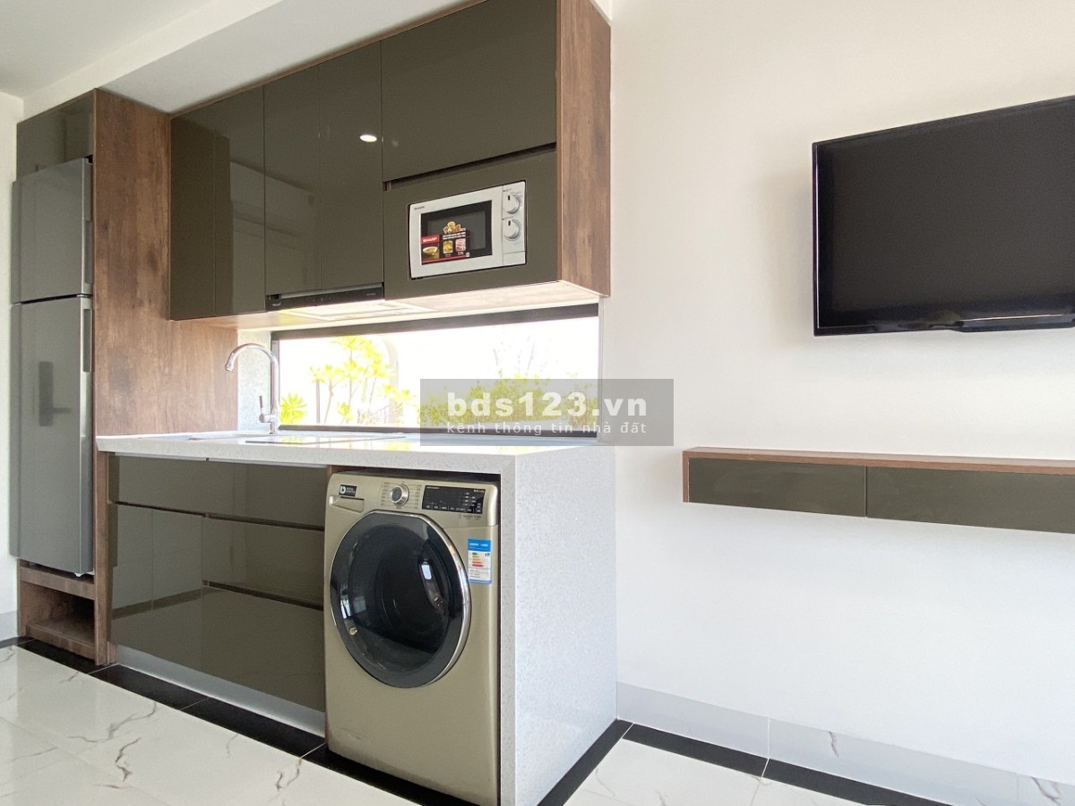 Toà căn hộ mới xây, đi bộ ra Công viên Biển Đông 1 phút. Giá đầu tư siêu lời