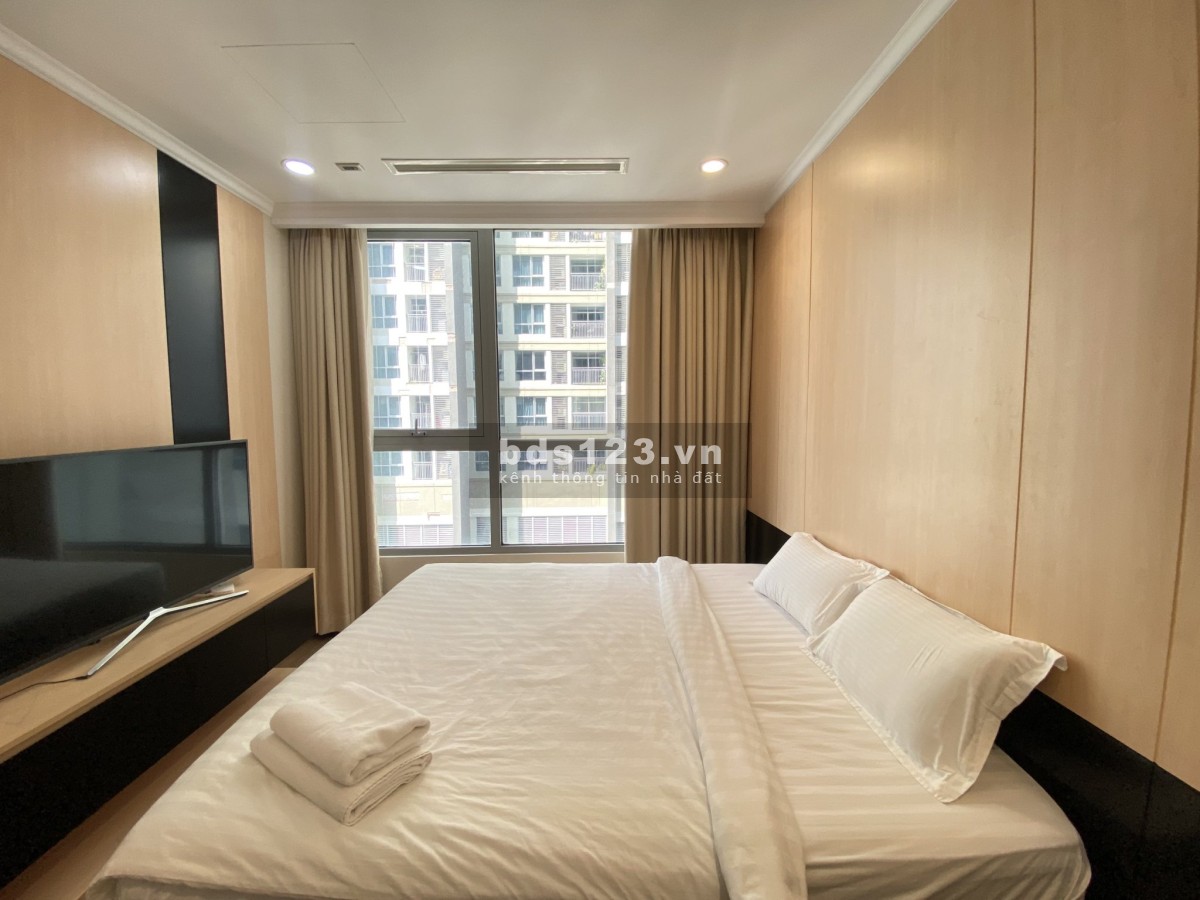 Cho thuê giá tốt Vinhomes Central Park1-2-3-4pn. Liên hệ: 0888662828