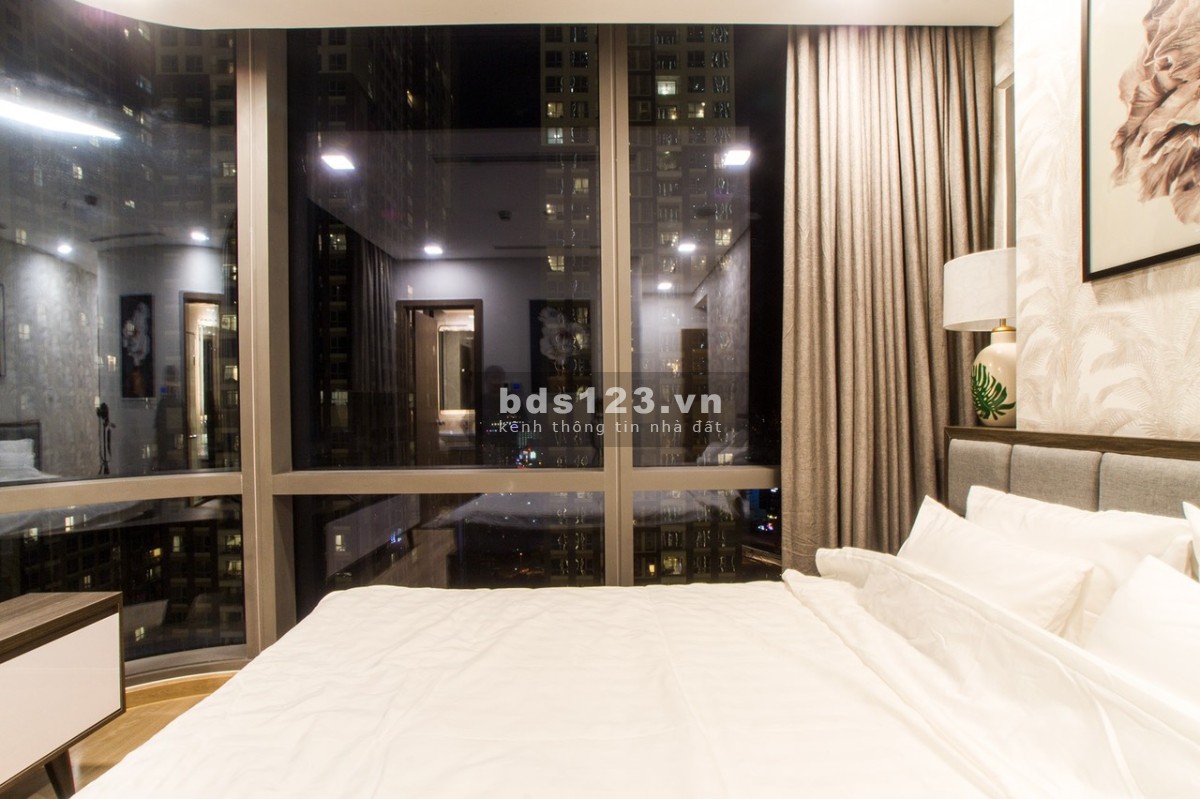 Cho thuê căn hộ Vinhomes Central Park 1-2-3-4pn, Penhouse, và tòa Landmark 81. Liên hệ: 0888662828