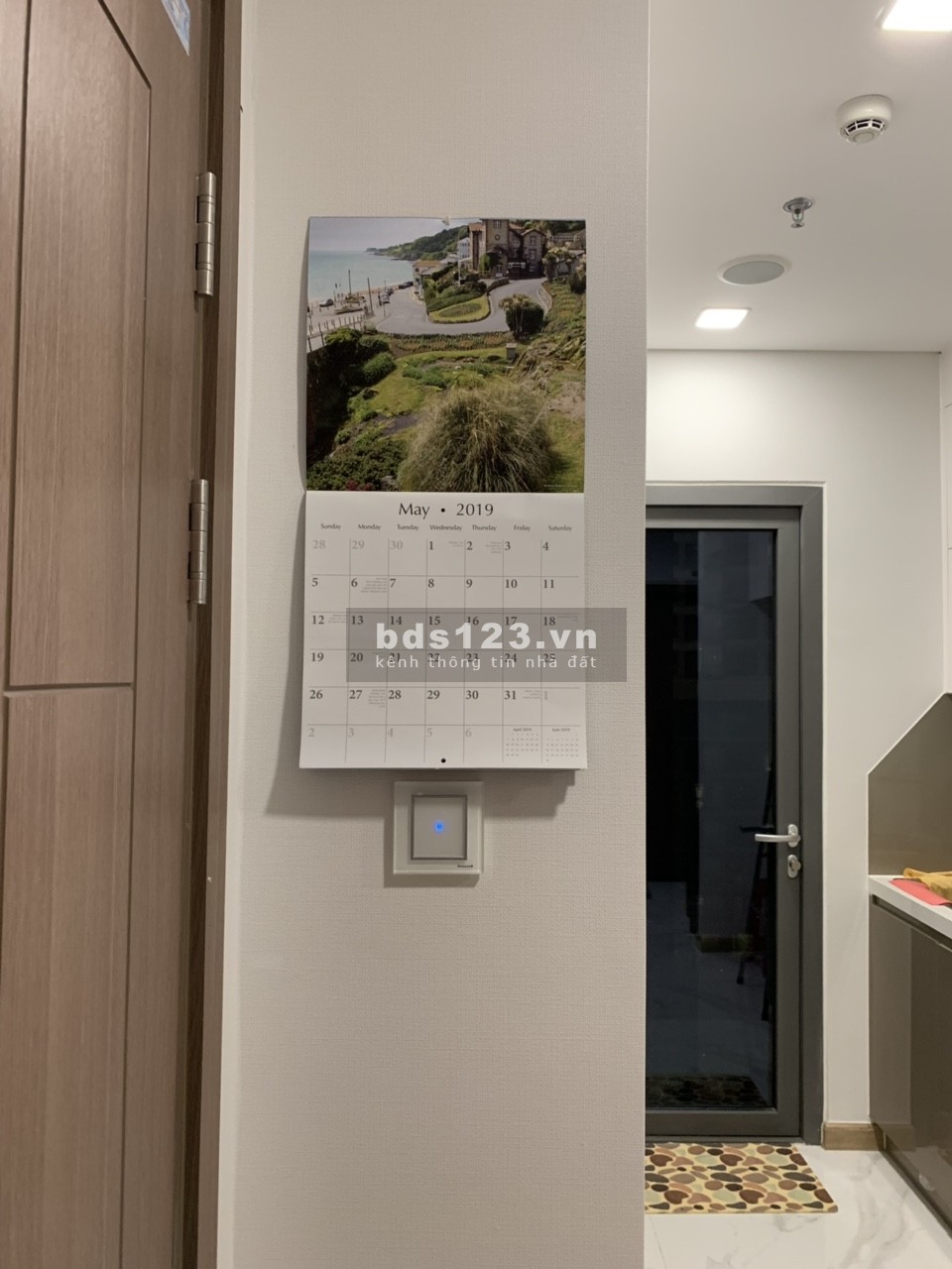 Cho thuê căn hộ Vinhomes Central Park 1-2-3-4pn, Penhouse, và tòa Landmark 81. Liên hệ: 0888662828