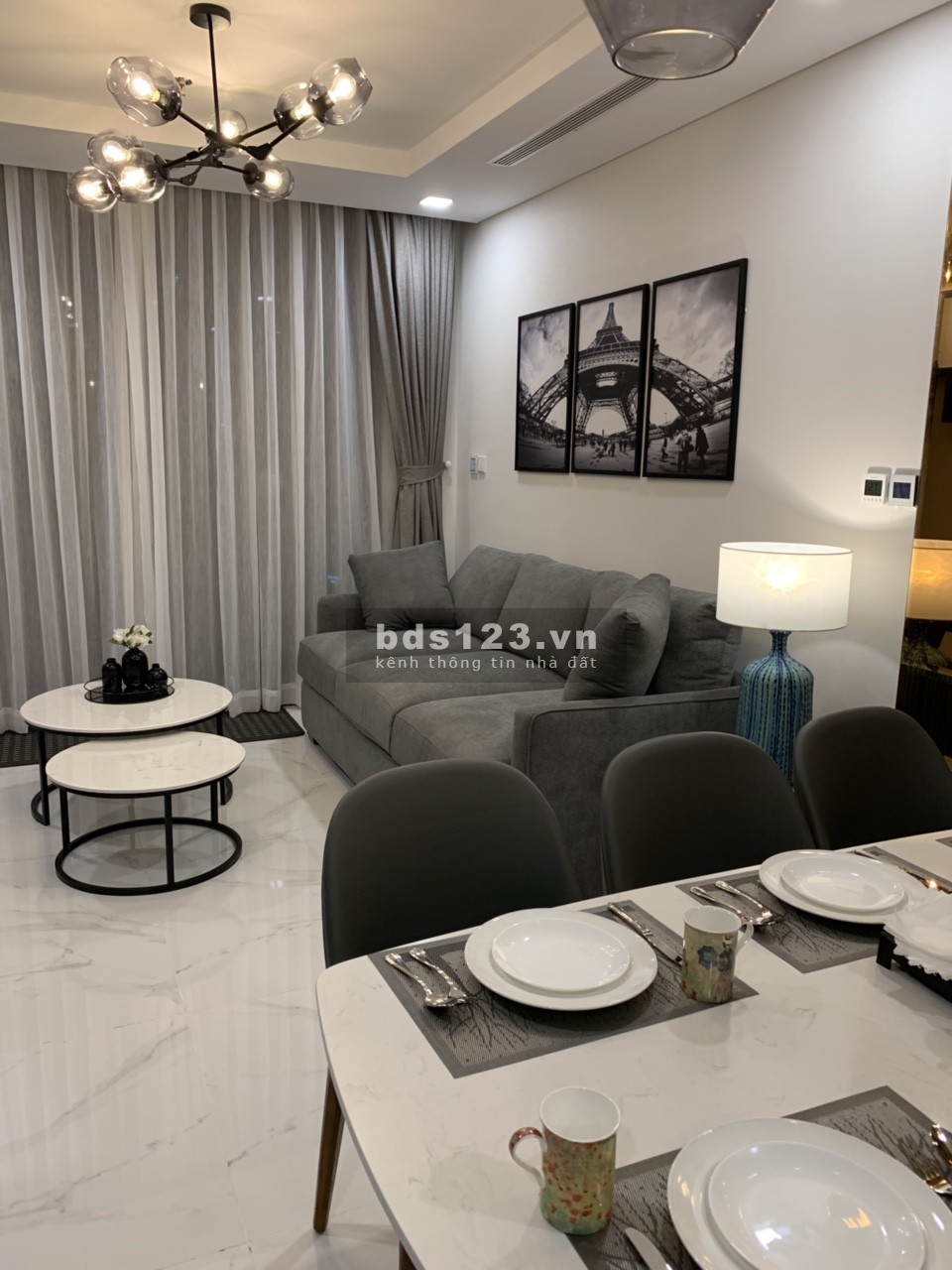 Cho thuê căn hộ Vinhomes Central Park 1-2-3-4pn, Penhouse, và tòa Landmark 81. Liên hệ: 0888662828