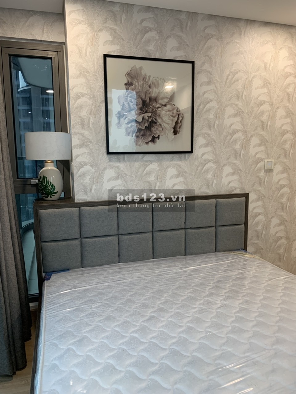 Cho thuê căn hộ Vinhomes Central Park 1-2-3-4pn, Penhouse, và tòa Landmark 81. Liên hệ: 0888662828
