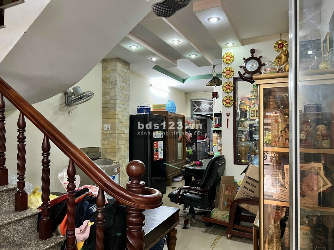 Cần bán căn nhà 3 tầng khu Mỹ Thạnh Hưng, P6, Tp Mỹ Tho. TG. 3TY6XX