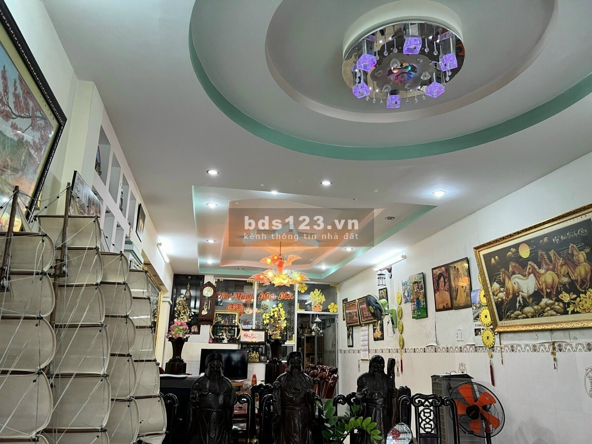 Cần bán căn nhà 3 tầng khu Mỹ Thạnh Hưng, P6, Tp Mỹ Tho. TG. 3TY6XX