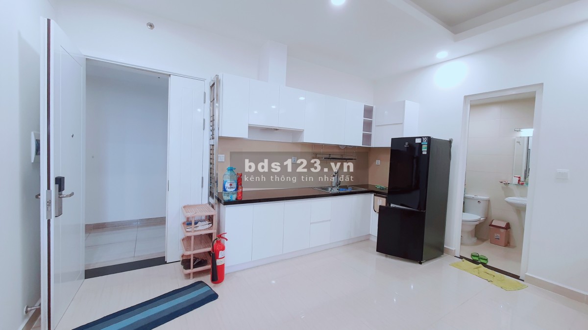 Cho thuê 1pn 1wc có nội thất 8 triệu, vào ở liền - Moonlight Boulevard, Bình Tân. Lh: 0938308438