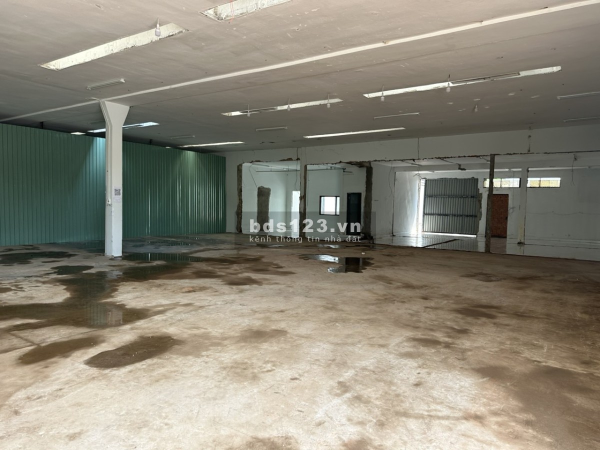 Cho thuê kho bãi giá rẻ ngay cổng KCN TÂN BÌNH từ 300 đến 10.000m2