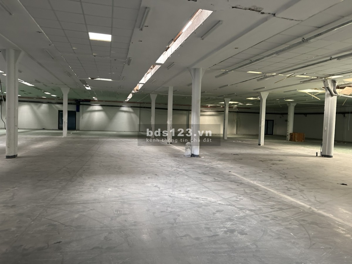 Cho thuê kho bãi giá rẻ ngay cổng KCN TÂN BÌNH từ 300 đến 10.000m2